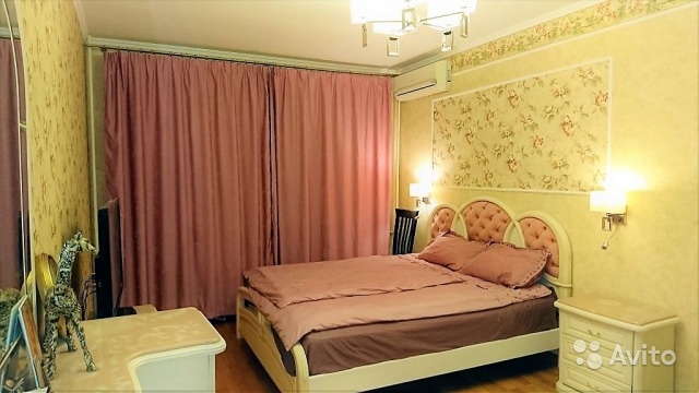 Продам квартиру 4-к квартира 100 м² на 2 этаже 22-этажного панельного дома в Москве. Фото 1