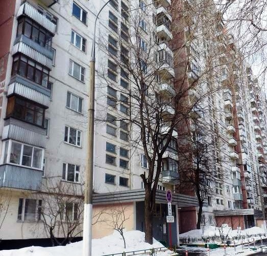 Продам квартиру 3-к квартира 75.3 м² на 2 этаже 17-этажного панельного дома в Москве. Фото 1