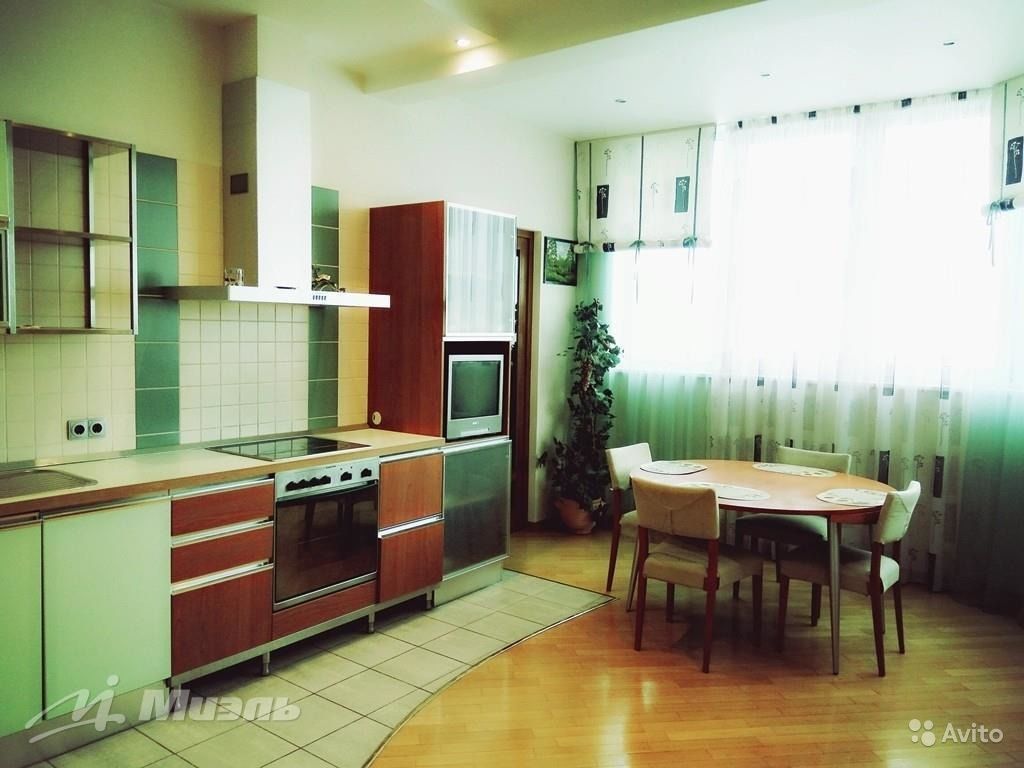 Сдам квартиру 4-к квартира 145 м² на 12 этаже 22-этажного кирпичного дома в Москве. Фото 1