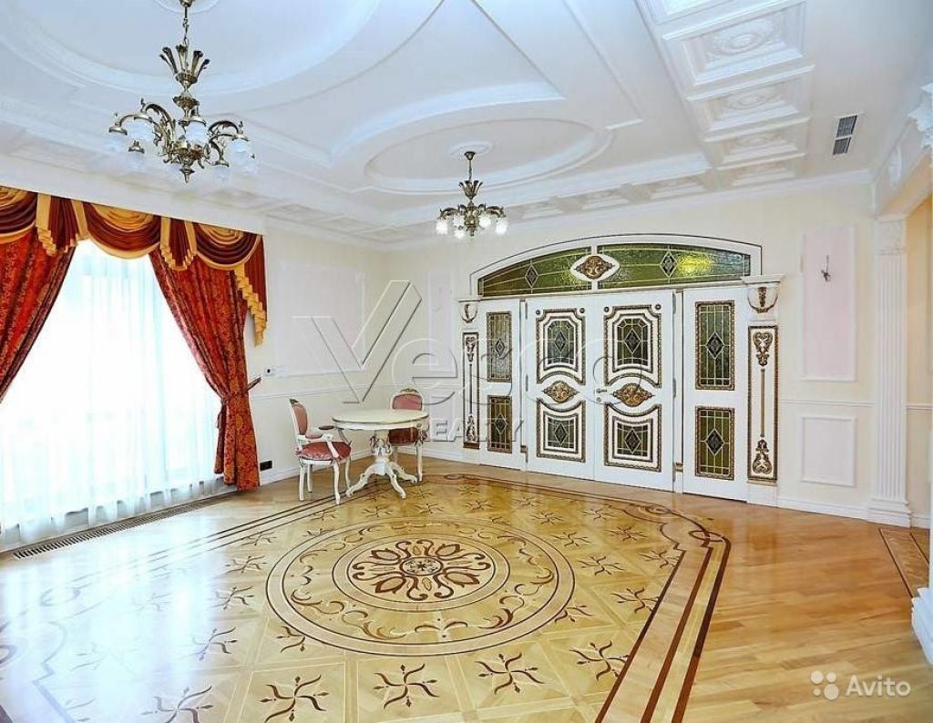 Продам квартиру 5-к квартира 158 м² на 5 этаже 6-этажного кирпичного дома в Москве. Фото 1