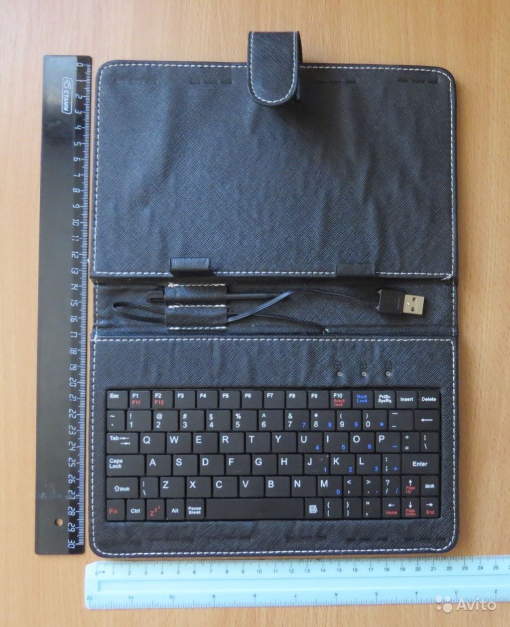 Чехол для планшета с USB клавиатурой в Москве. Фото 1