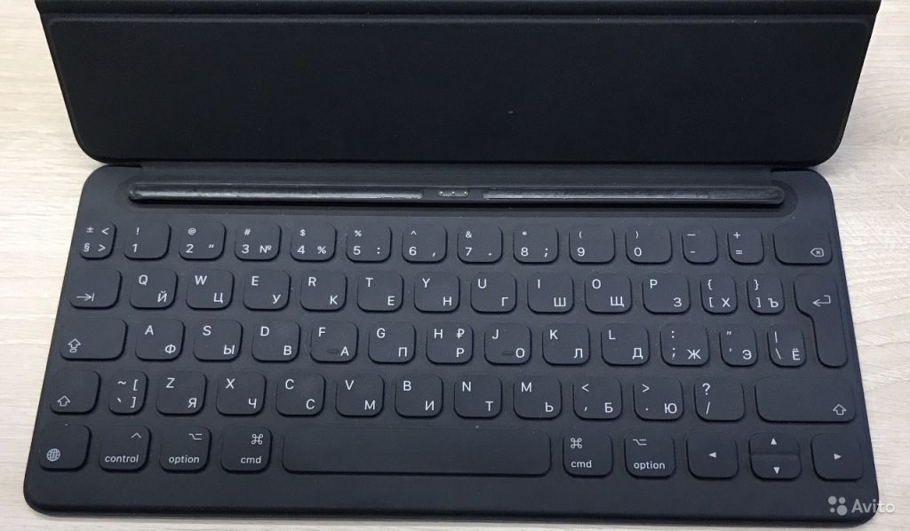 Клавиатура iPad Pro 10.5 smart keyboard в Москве. Фото 1