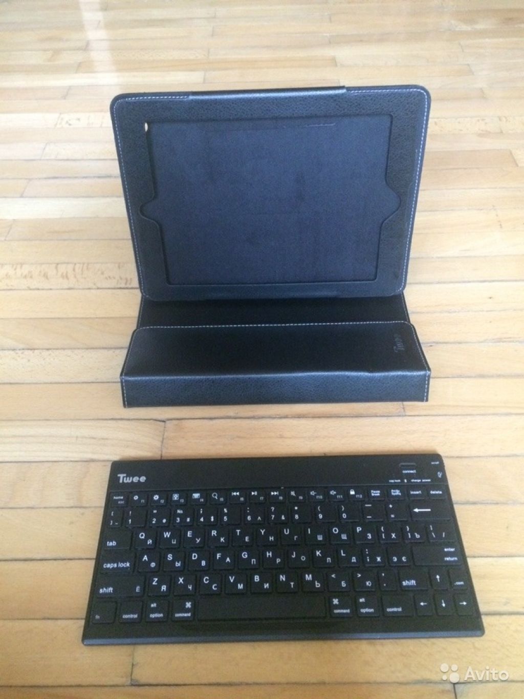 Клавиатура и чехол для iPad в Москве. Фото 1