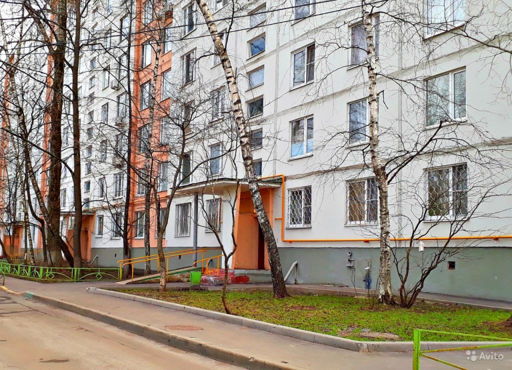 Продам квартиру Студия 11.8 м² на 1 этаже 9-этажного панельного дома в Москве. Фото 1