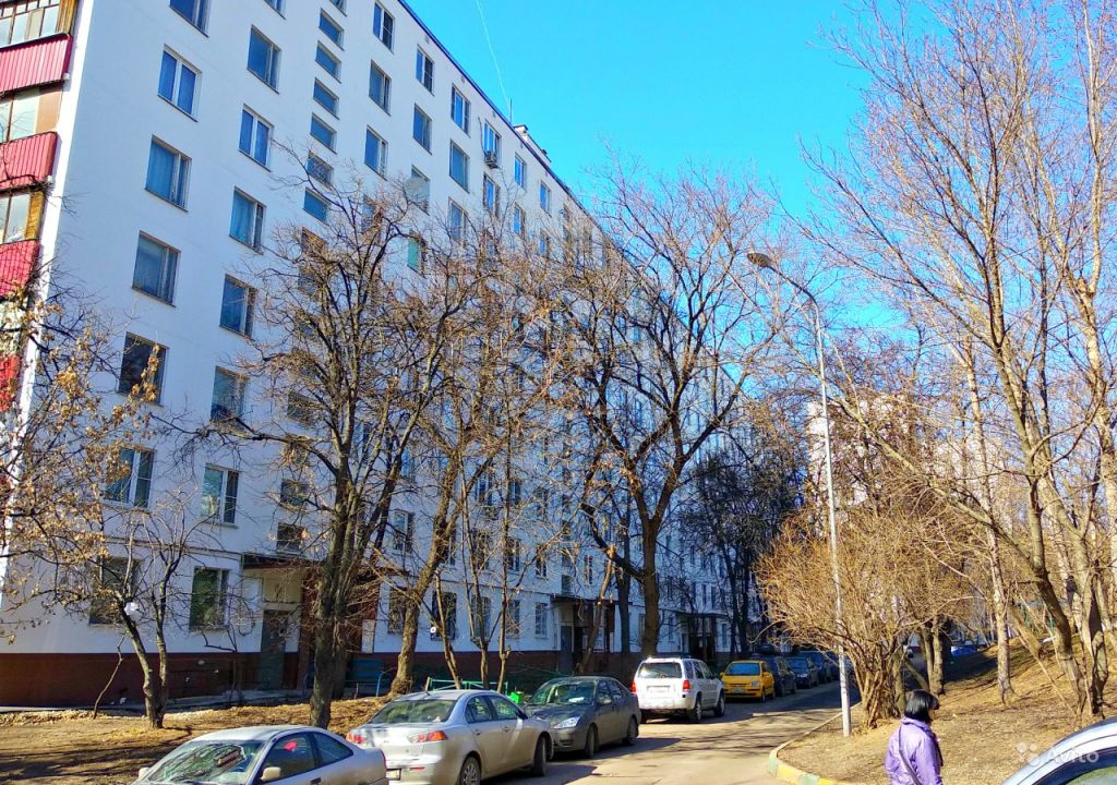 Продам квартиру Студия 12 м² на 1 этаже 9-этажного панельного дома в Москве. Фото 1