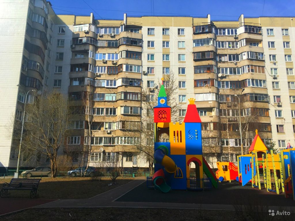 Продам квартиру Студия 18.5 м² на 1 этаже 10-этажного панельного дома в Москве. Фото 1