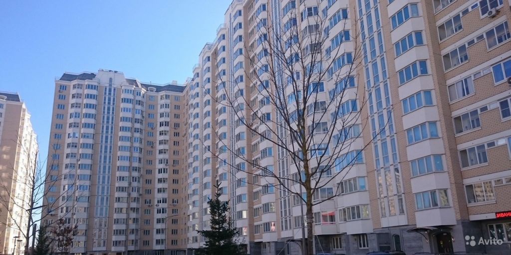 Продам квартиру Студия 17.6 м² на 1 этаже 17-этажного панельного дома в Москве. Фото 1