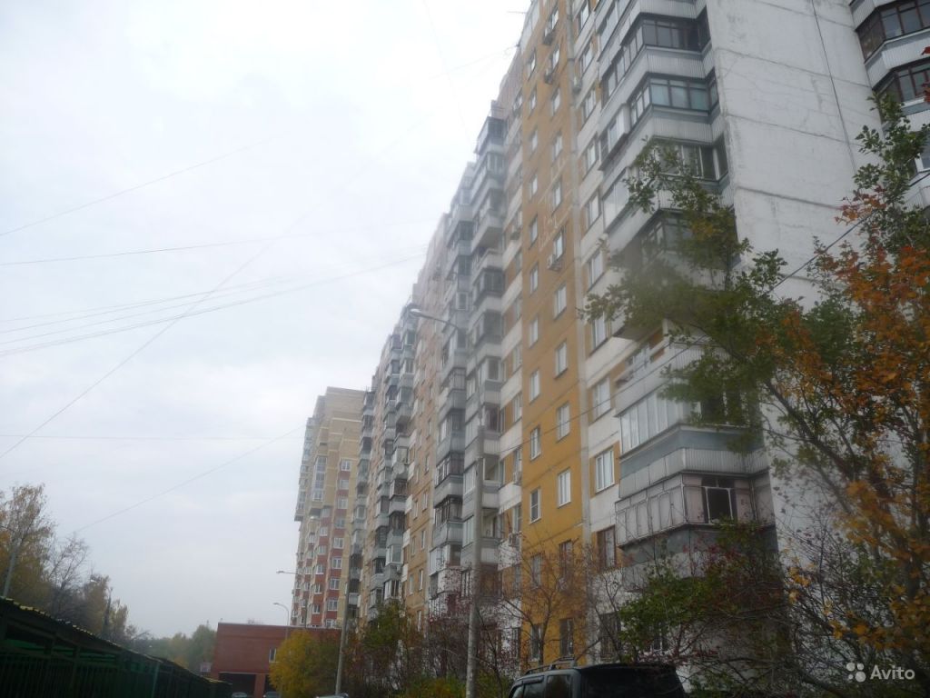 Продам квартиру 4-к квартира 96 м² на 2 этаже 17-этажного панельного дома в Москве. Фото 1