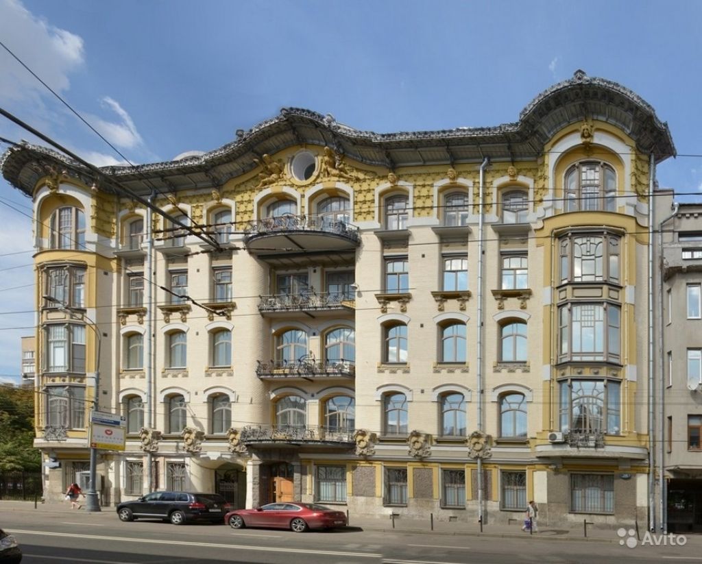 Продам квартиру 6-к квартира 270 м² на 4 этаже 6-этажного кирпичного дома в Москве. Фото 1