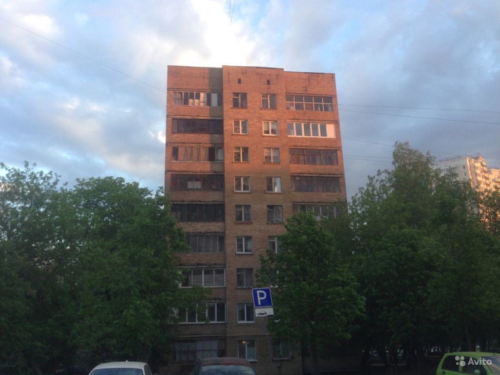 Продам квартиру 2-к квартира 54 м² на 5 этаже 9-этажного кирпичного дома в Москве. Фото 1