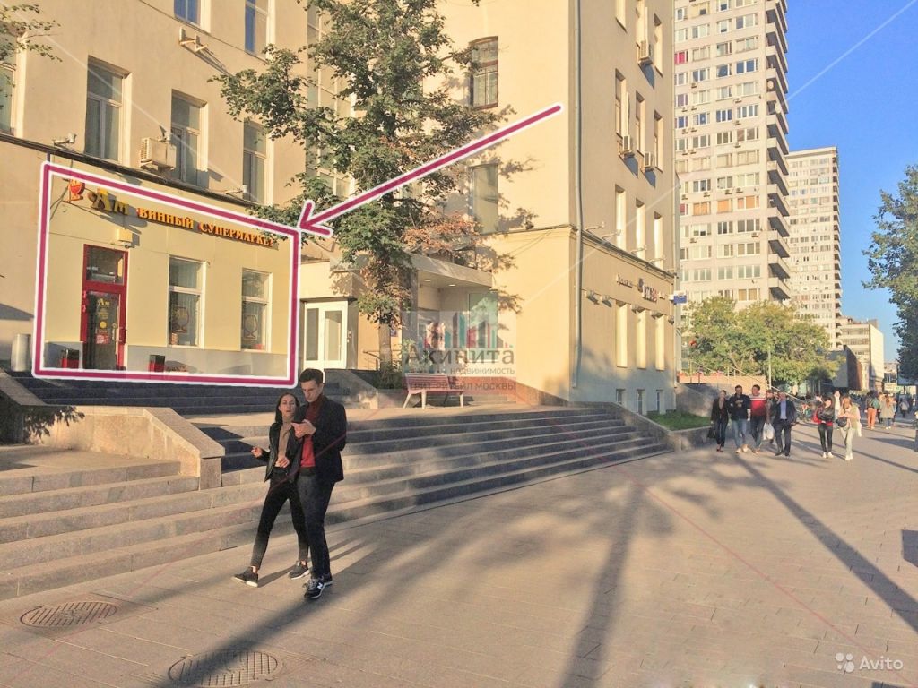 Стрит-ритейл на 1-й линии Нового Арбата, 81.6 м² в Москве. Фото 1
