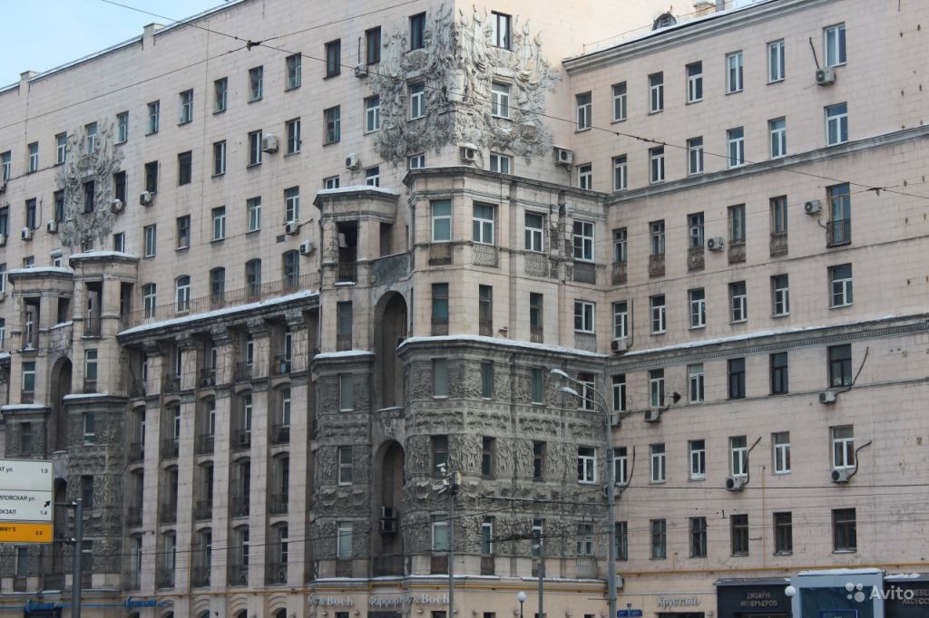 Продам квартиру 2-к квартира 56 м² на 7 этаже 9-этажного кирпичного дома в Москве. Фото 1