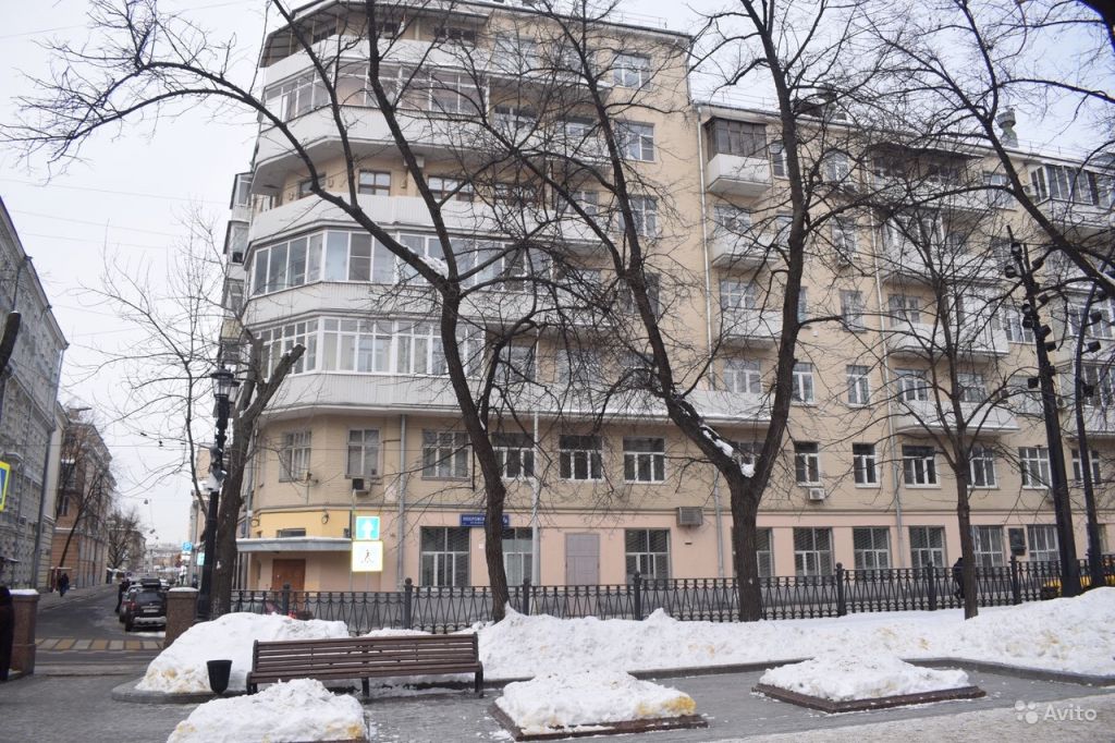 Продам квартиру 2-к квартира 79.4 м² на 5 этаже 7-этажного кирпичного дома в Москве. Фото 1
