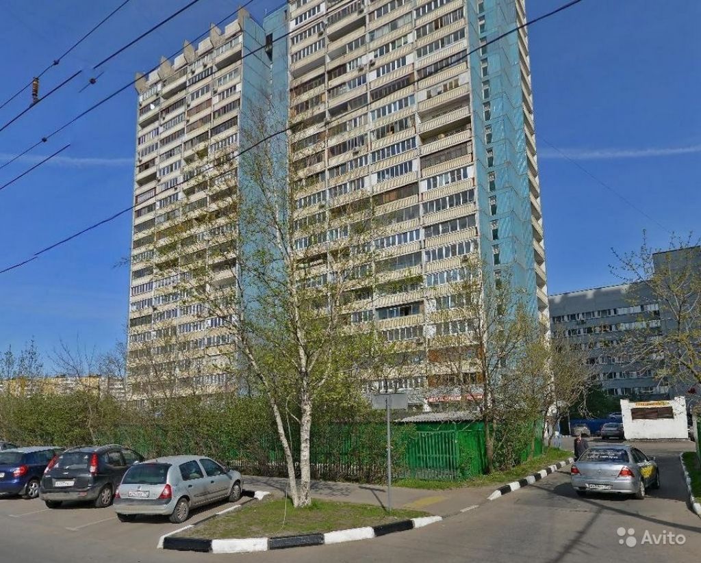 Продам квартиру 2-к квартира 63 м² на 2 этаже 22-этажного панельного дома в Москве. Фото 1