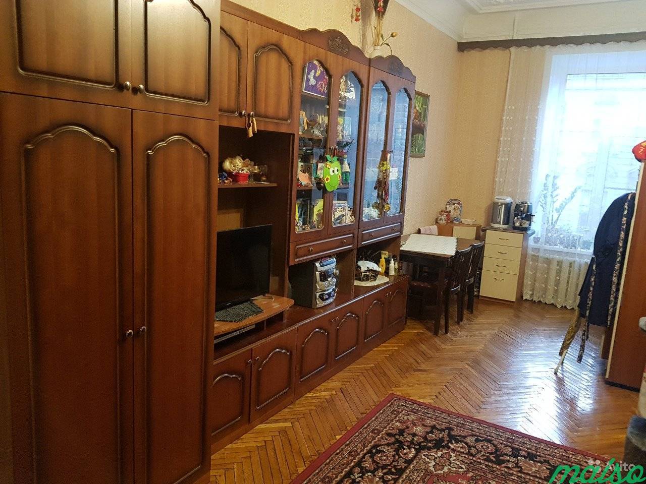 Комната 33 м² в 6-к, 4/5 эт. в Санкт-Петербурге. Фото 1
