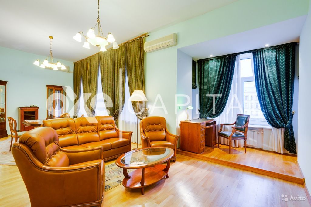 Продам квартиру 4-к квартира 182 м² на 2 этаже 5-этажного монолитного дома в Москве. Фото 1