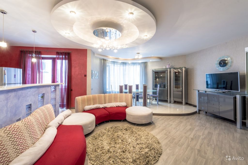 Сдам квартиру 3-к квартира 130 м² на 4 этаже 25-этажного монолитного дома в Москве. Фото 1