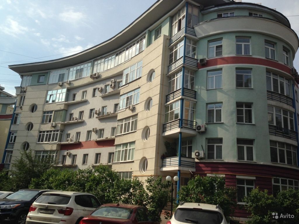 Продам квартиру 6-к квартира 174.3 м² на 1 этаже 7-этажного кирпичного дома в Москве. Фото 1