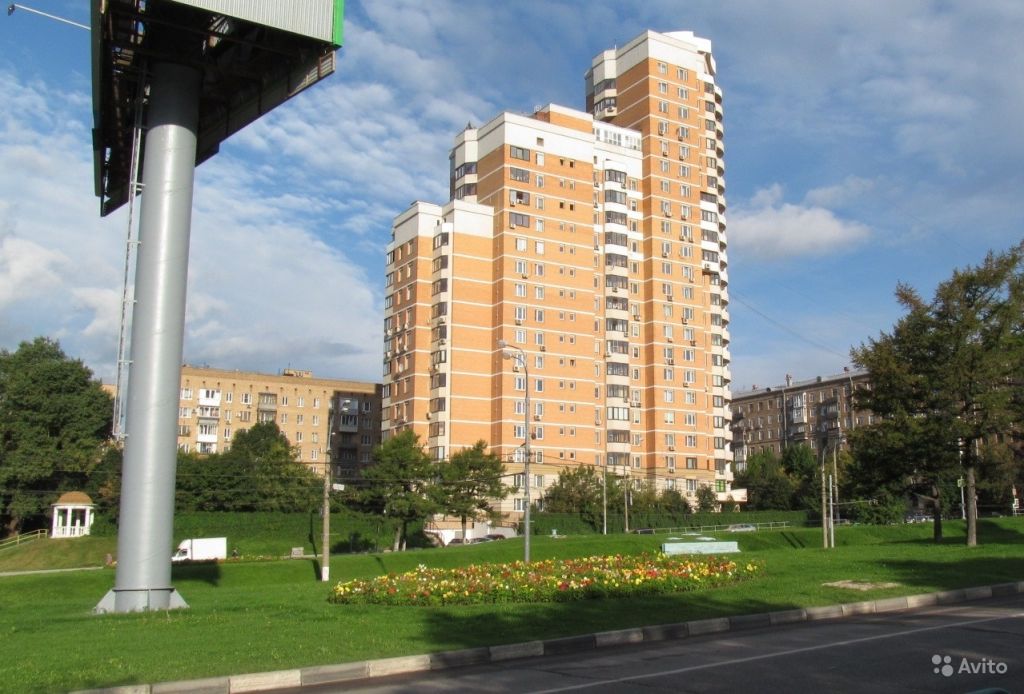 Продам квартиру 2-к квартира 70 м² на 5 этаже 22-этажного монолитного дома в Москве. Фото 1