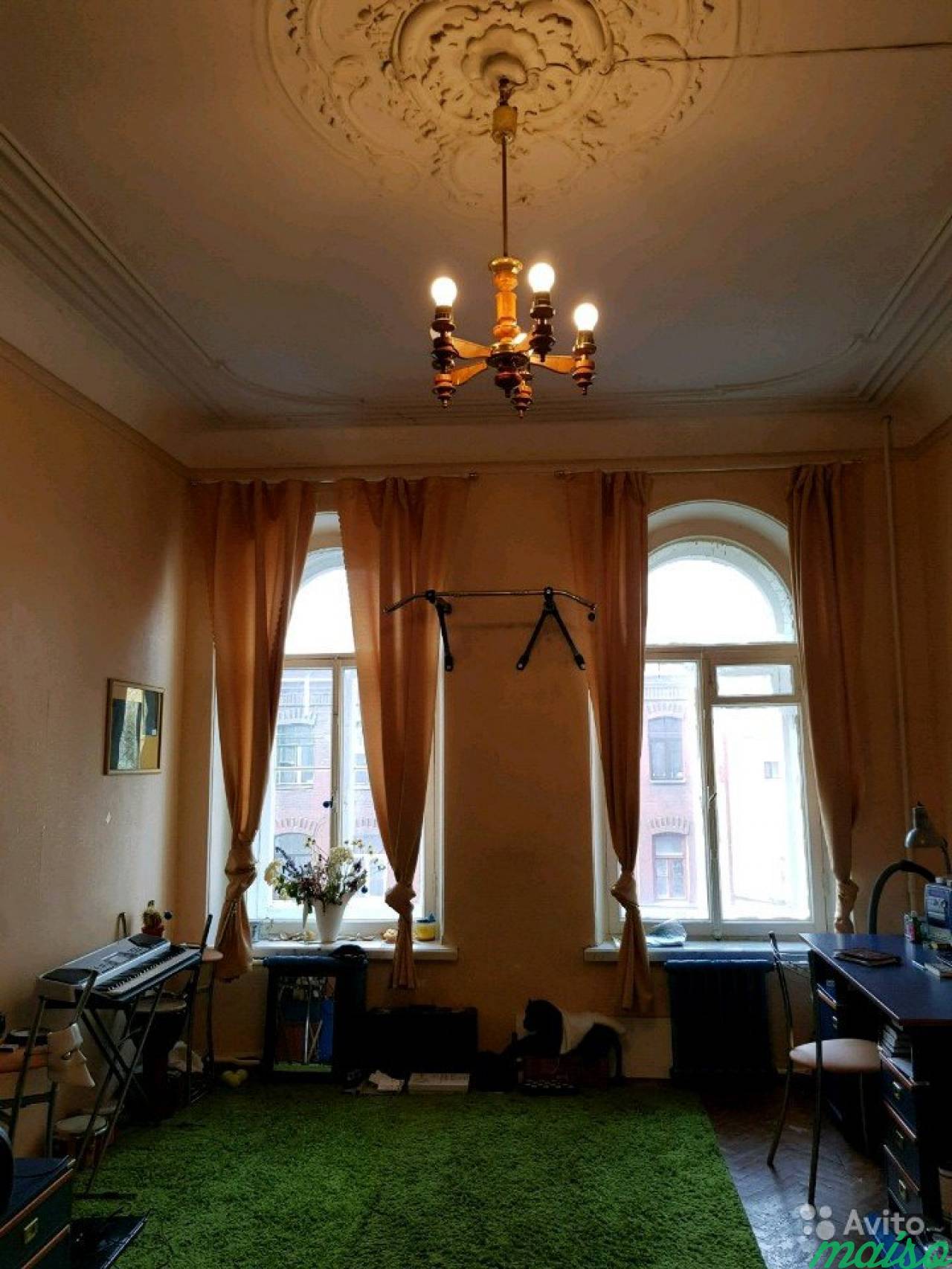 Комната 24 м² в 5-к, 3/5 эт. в Санкт-Петербурге. Фото 1