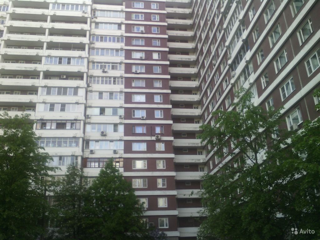 Продам квартиру 2-к квартира 78 м² на 11 этаже 18-этажного панельного дома в Москве. Фото 1