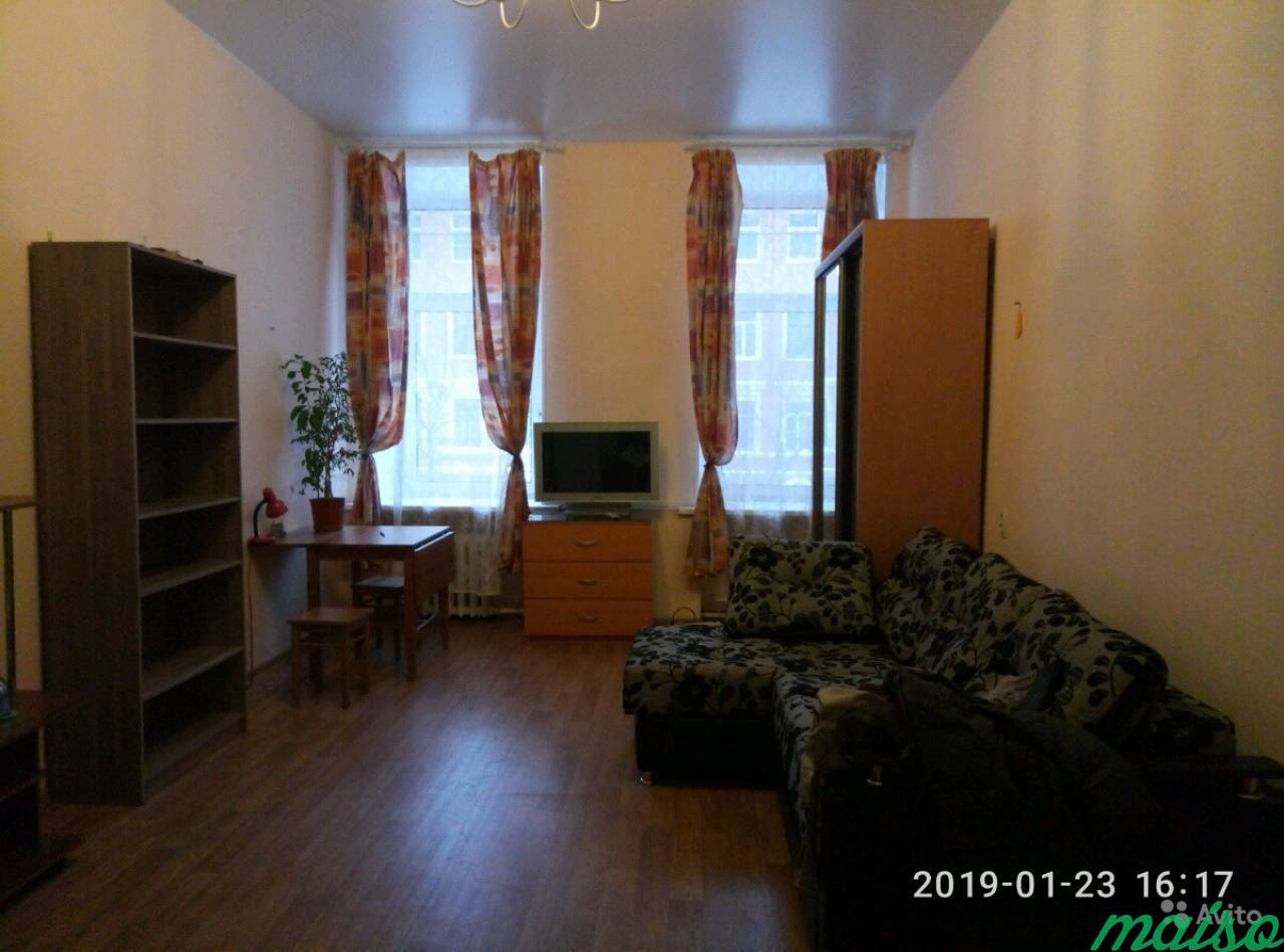 Комната 25 м² в 5-к, 2/6 эт. в Санкт-Петербурге. Фото 2