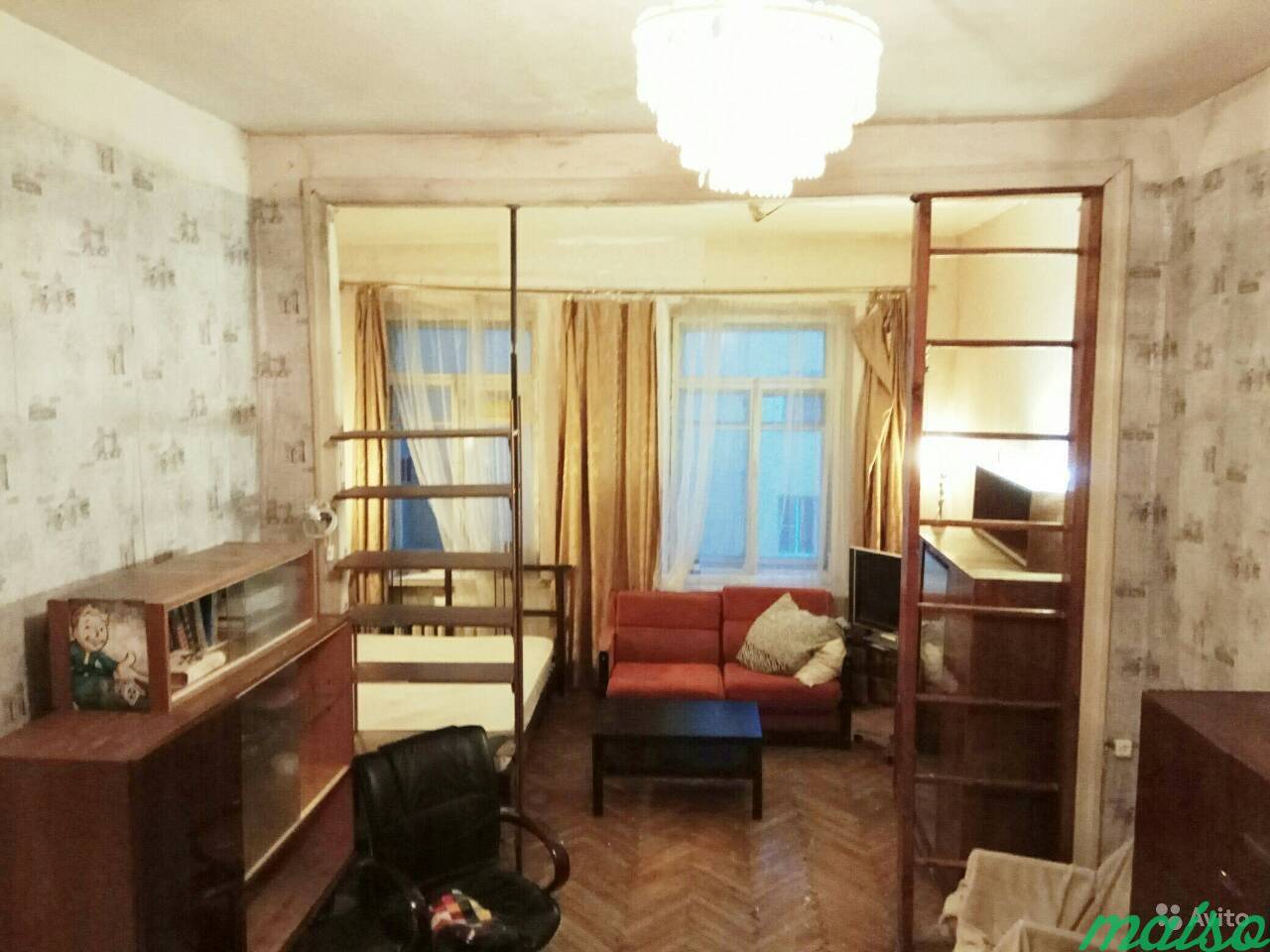 Комната 28 м² в 3-к, 4/4 эт. в Санкт-Петербурге. Фото 2