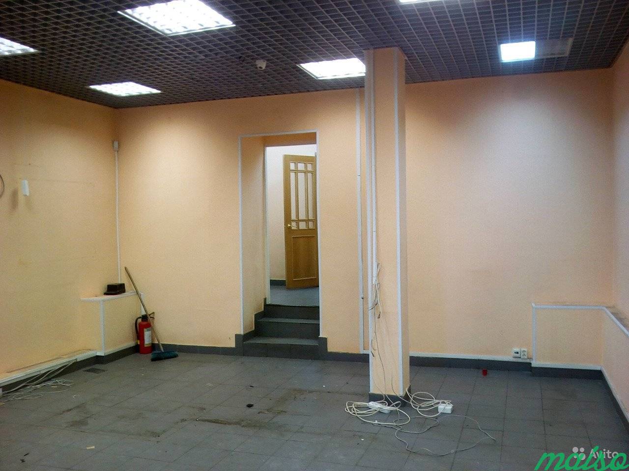 60 м² с ремонтом, отдельный вход с набережной в Санкт-Петербурге. Фото 3