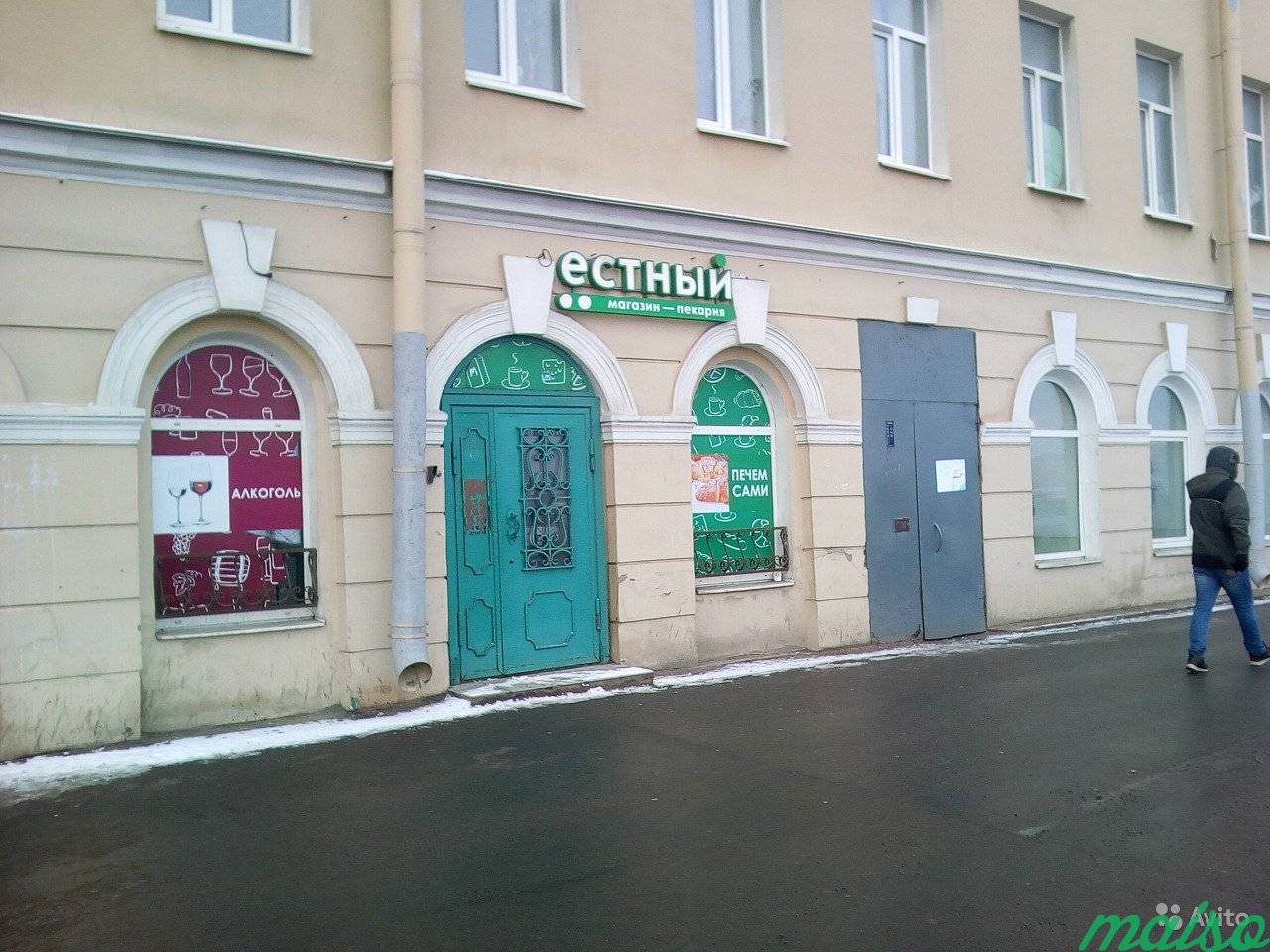 60 м² с ремонтом, отдельный вход с набережной в Санкт-Петербурге. Фото 1