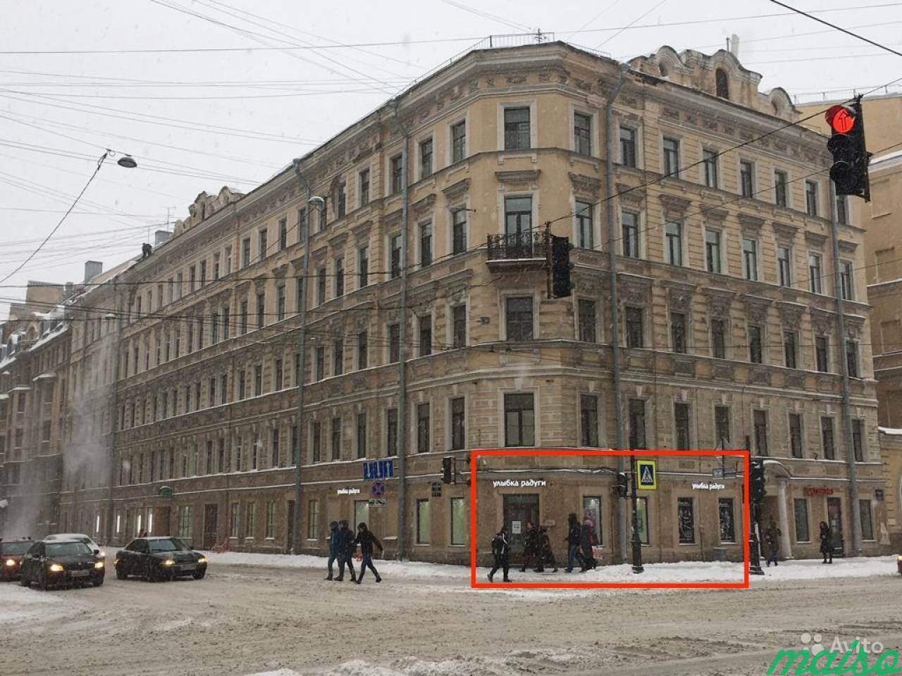Торговое помещение с витринами, 50 м² на Невском в Санкт-Петербурге. Фото 2