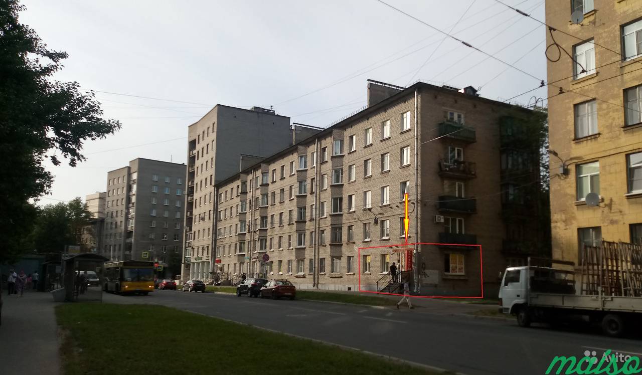 Торговое помещение с арендатором, 39.7 м² в Санкт-Петербурге. Фото 1
