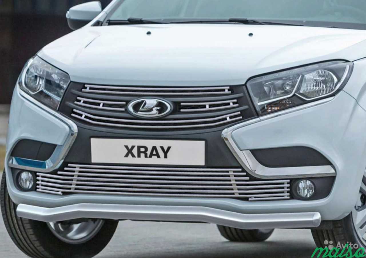 Комплект Накладок радиатор+ бампер Lada X-Ray 2016 в Санкт-Петербурге. Фото 1