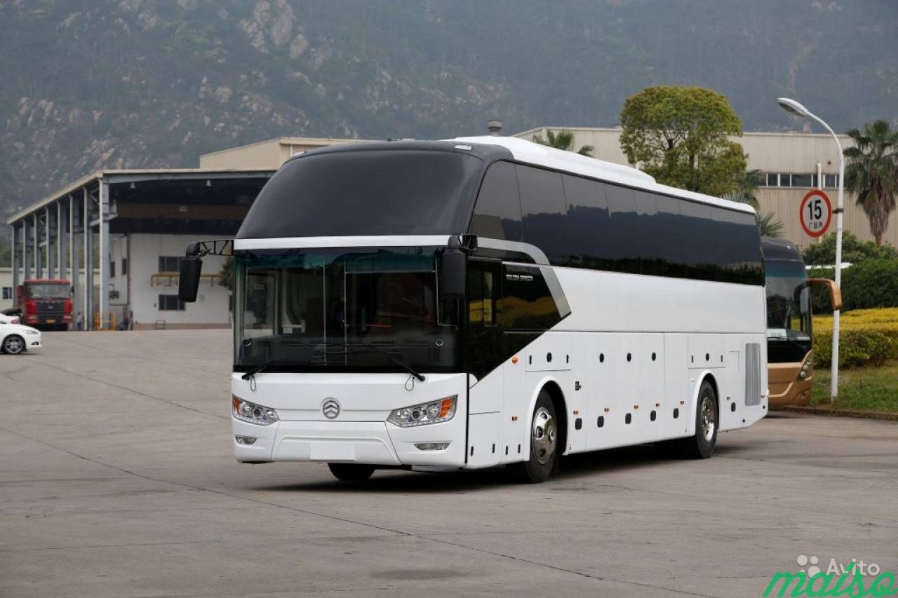 Авито туристические автобусы. Голден драгон 6126. Golden Dragon 6126. Голден драгон 6126 3.8. Golden Dragon автобус.