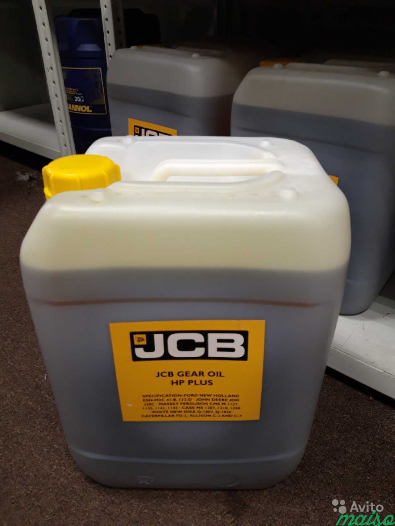 Jcb масло в мосты. Моторное масло для JCB 4cx. Масло трансмиссионное для JCB 3cx. Масло в коробку JCB 3cx.
