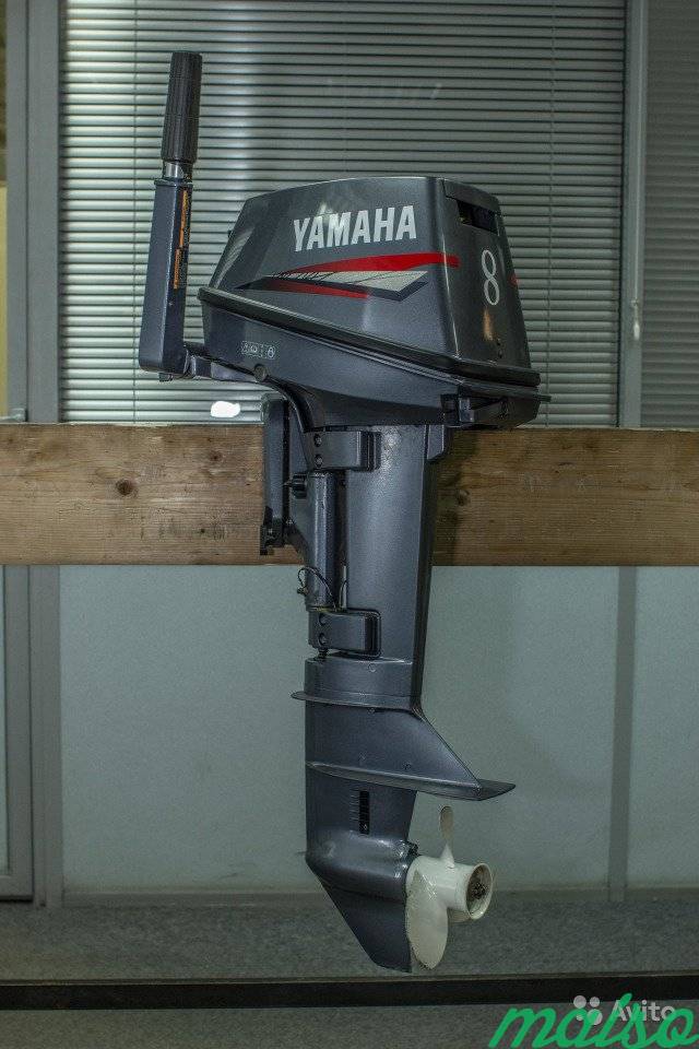 Лодочный мотор Yamaha 8 2х тактный в Санкт-Петербурге. Фото 4