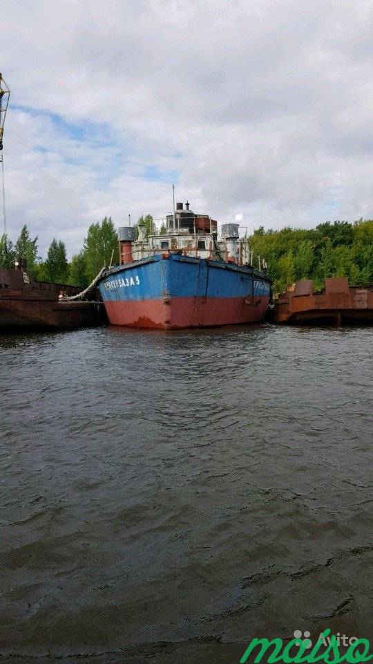Стоечное судно под переоборудование в Санкт-Петербурге. Фото 1
