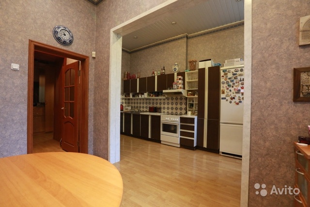 Продам квартиру 3-к квартира 90 м² на 2 этаже 6-этажного кирпичного дома в Москве. Фото 1