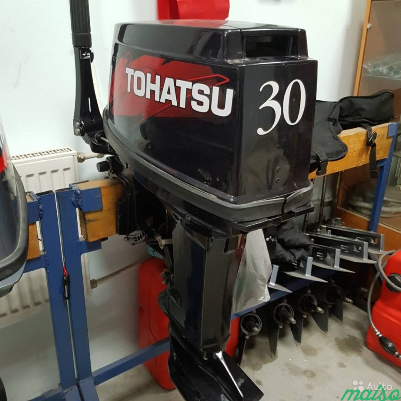 Лодочные моторы тохатсу двухтактные купить. Лодочный мотор Tohatsu 30. Тохатсу 30 2-х тактный. Лодочный мотор Tohatsu m 30h eps. Лодочный мотор Тохатсу 30 двухтактный.