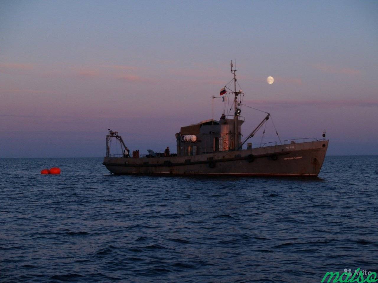 Прогулочное водолазное морское судно пр.522 в Санкт-Петербурге. Фото 1