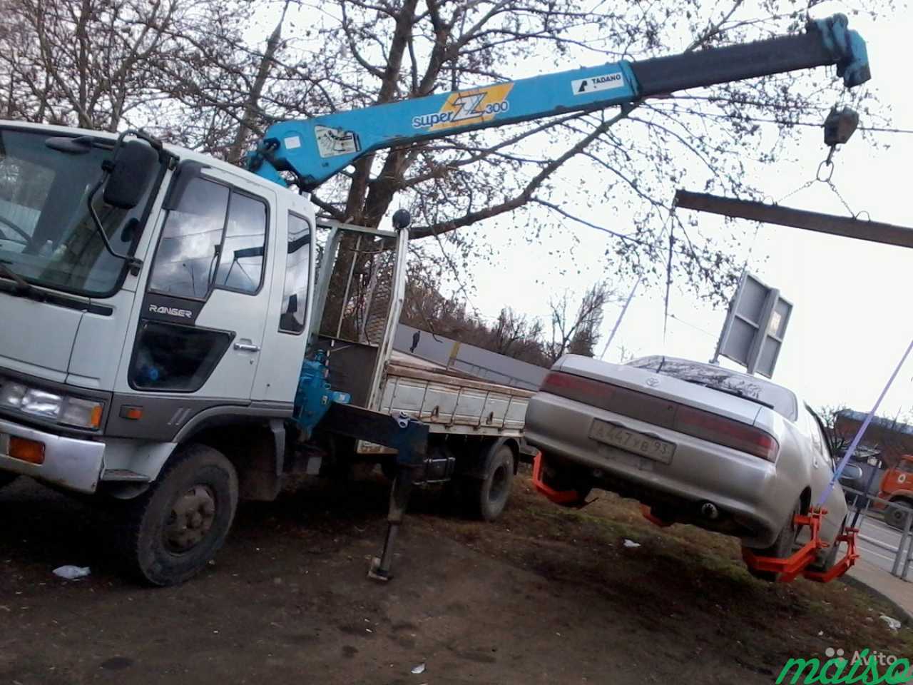 Воровайка спб. Воровайка Хино 5 тонн. Воровайка Хино рейнджер. Самогруз Хино рейнджер. Хино эвакуатор с манипулятором.