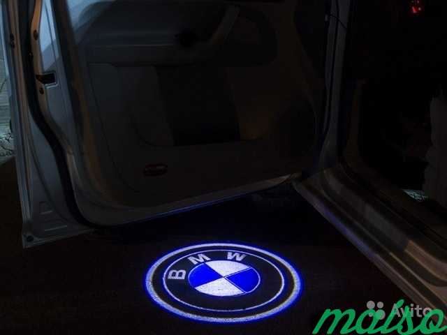 Подсветка дверей с логотипом BMW в Санкт-Петербурге. Фото 2