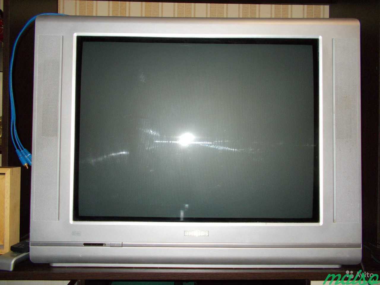 Продать телевизор спб. Телевизор Toshiba 2002 год. Телевизор Тошиба кинескопный. Телик Тошиба 2000. Телевизор Тошиба кинескопный плоский.