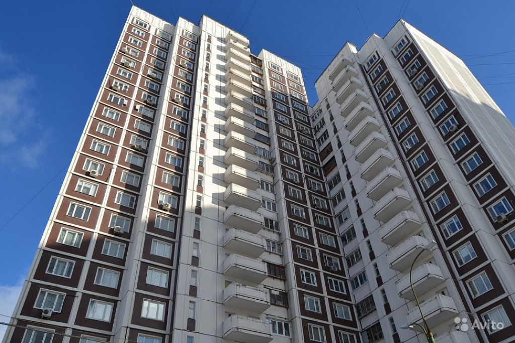 Продам квартиру 3-к квартира 81 м² на 2 этаже 22-этажного панельного дома в Москве. Фото 1