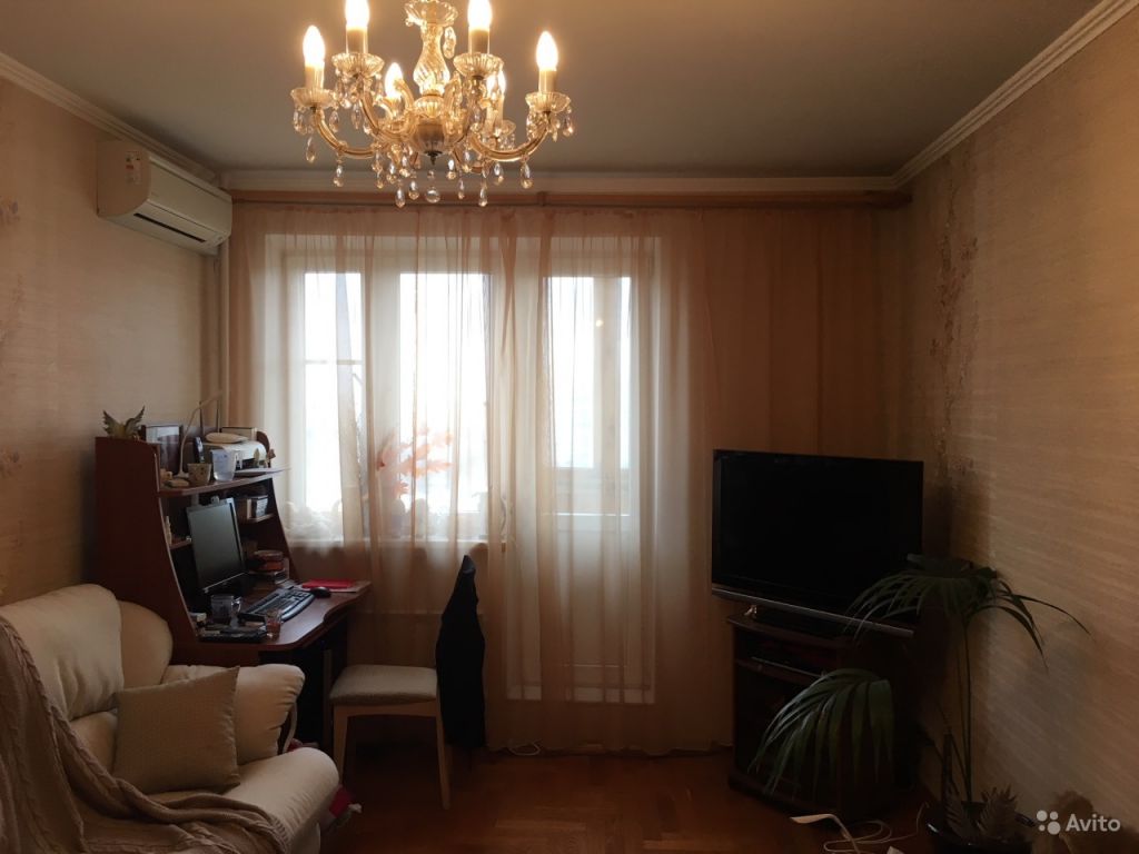 Продам квартиру 3-к квартира 74.8 м² на 12 этаже 17-этажного панельного дома в Москве. Фото 1