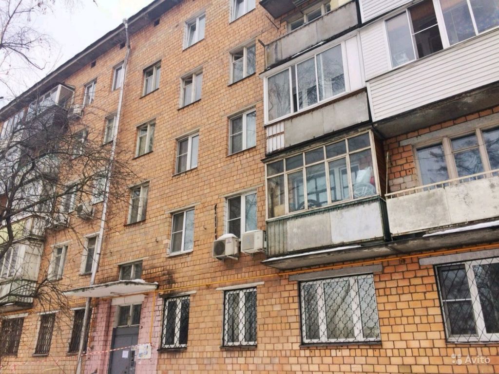 Сдам квартиру 3-к квартира 60 м² на 4 этаже 5-этажного кирпичного дома в Москве. Фото 1