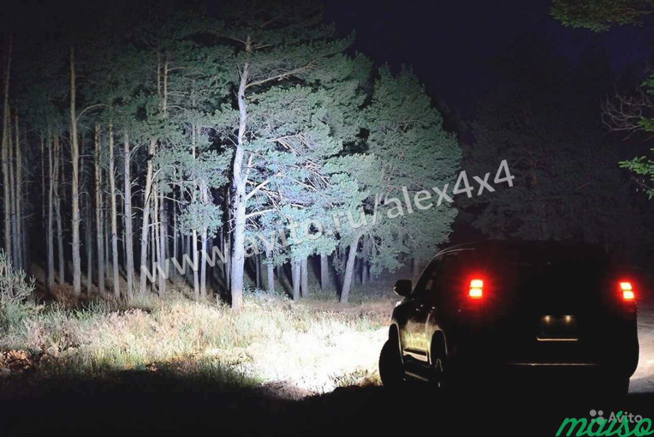 Света в машине год. Машина в лесу ночью. Дорога в лесу ночью. Машина в темноте в лесу. «Ночь в лесу».