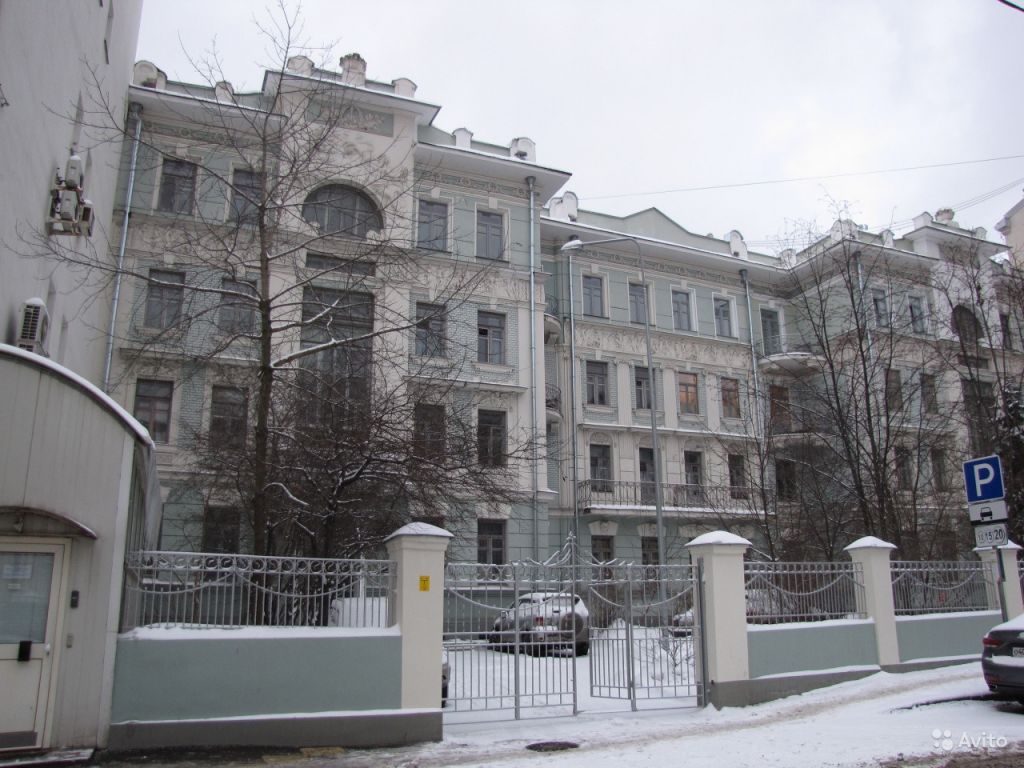 Продам квартиру 4-к квартира 145 м² на 2 этаже 4-этажного кирпичного дома в Москве. Фото 1