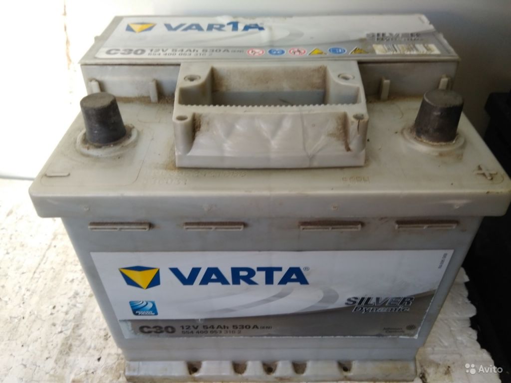 Аккумулятор 207 175 175 обратная полярность. Varta c30 54 a/ч 530 а. Varta c30 54 a/ч 530 а обслуживание.