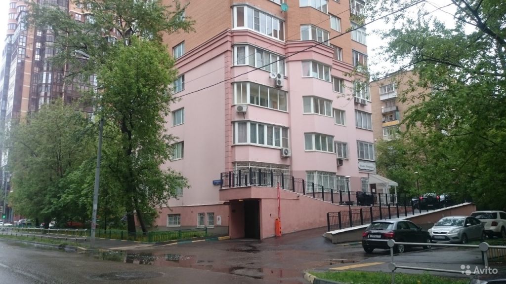 Продам квартиру 4-к квартира 170 м² на 2 этаже 16-этажного монолитного дома в Москве. Фото 1