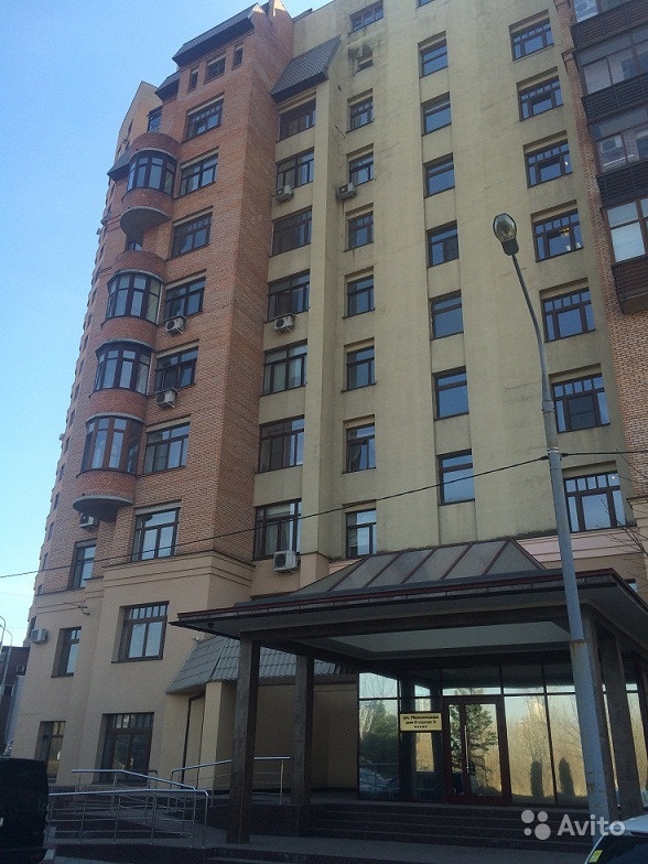 Продам квартиру 4-к квартира 187.1 м² на 8 этаже 9-этажного кирпичного дома в Москве. Фото 1